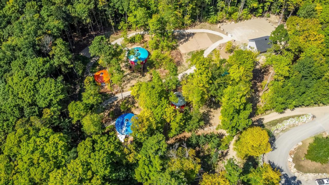 Yourtes Glamping Du Poisson Blanc Notre-Dame-du-Laus Buitenkant foto
