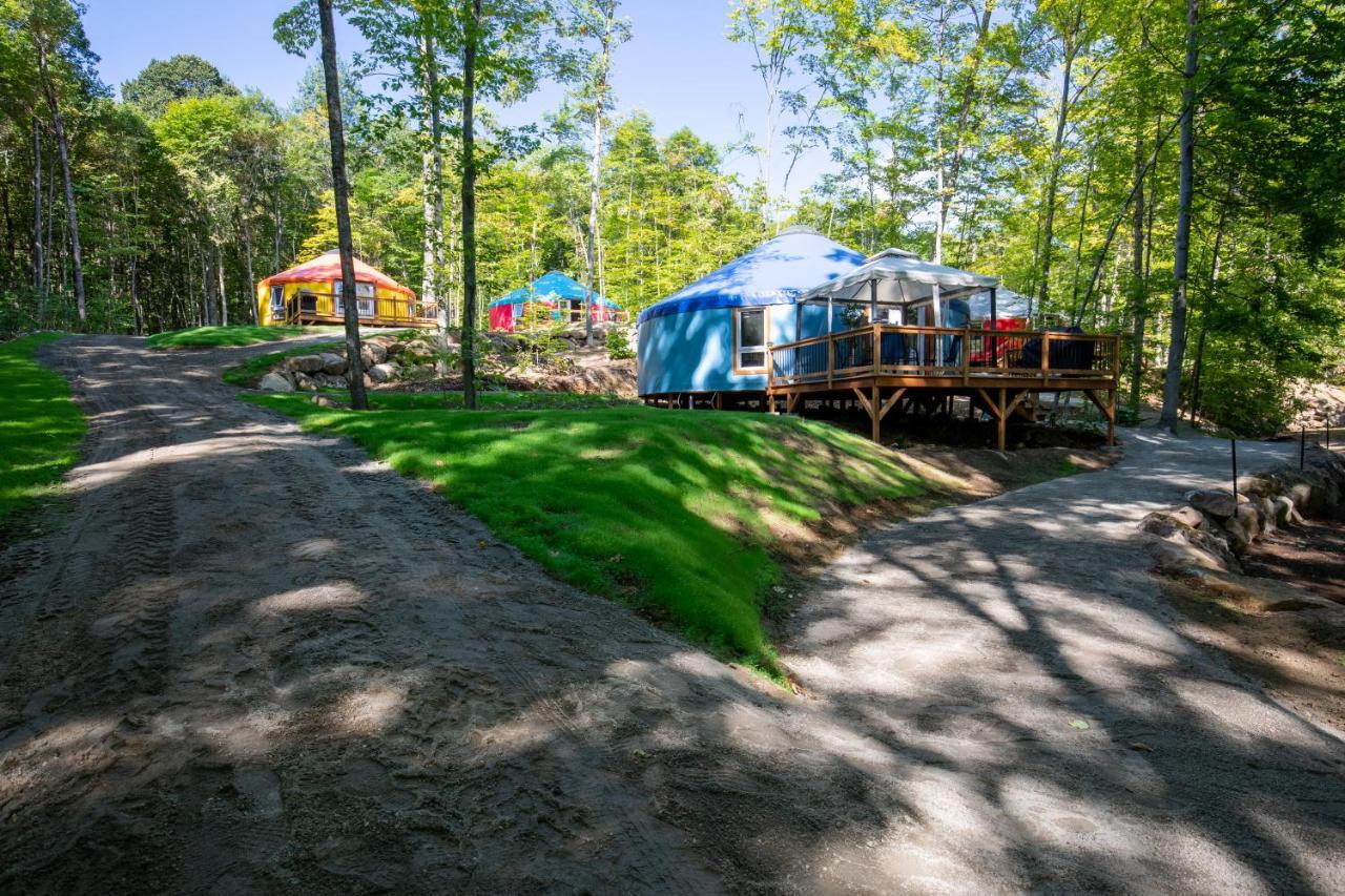 Yourtes Glamping Du Poisson Blanc Notre-Dame-du-Laus Buitenkant foto