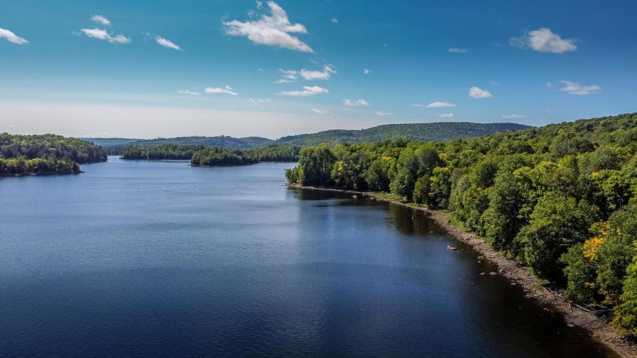 Yourtes Glamping Du Poisson Blanc Notre-Dame-du-Laus Buitenkant foto
